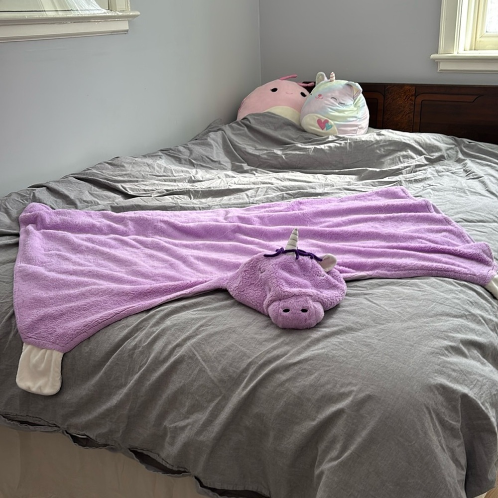 Wonder Co. Hooded Unicorn Blanket – Soft & Cozy